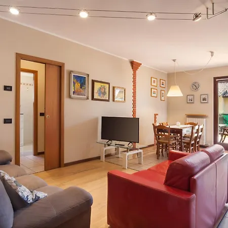 Eli House * קאבאיון ורונסה