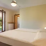 Apartment Eli House *