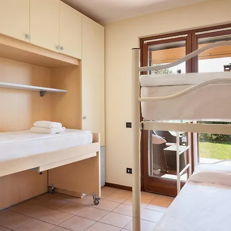 Appartement Eli House *