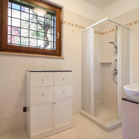 Eli House * Cavaion Veronese