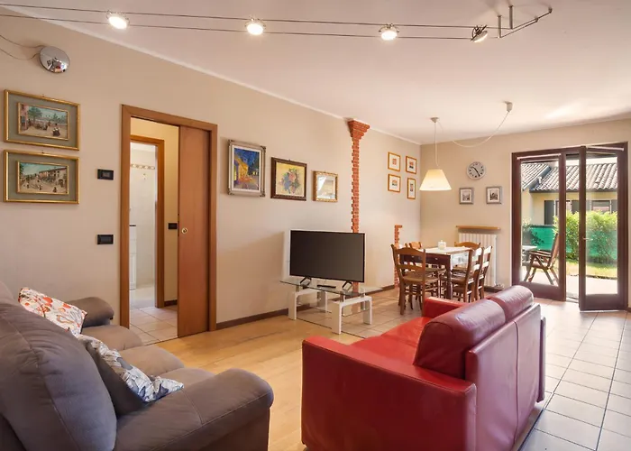 Eli House * كافايون فيرونيسي