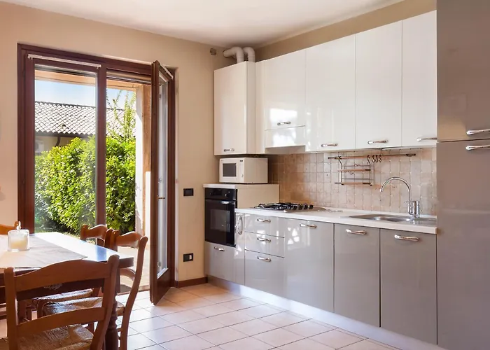 Eli House كافايون فيرونيسي